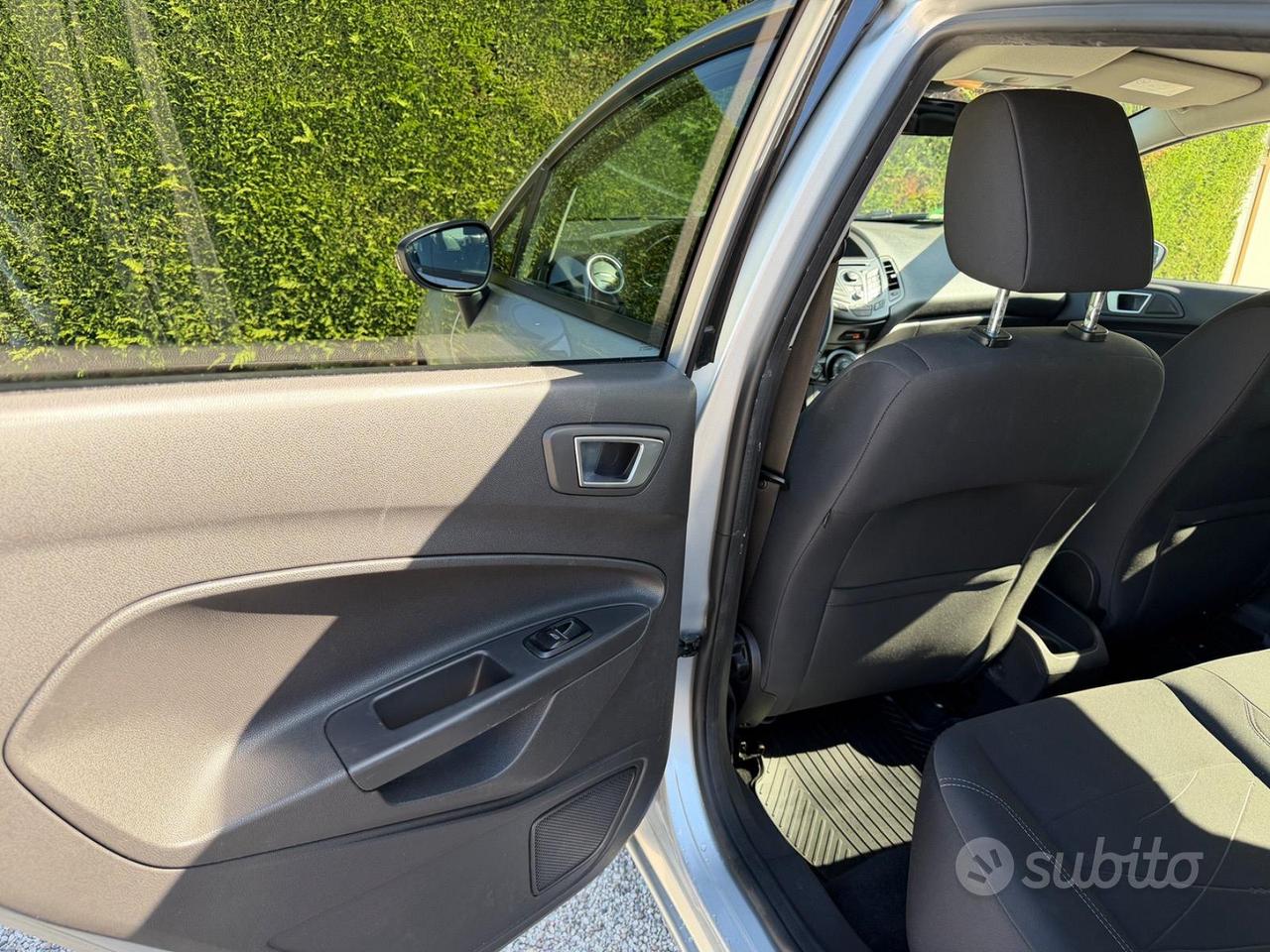 Fiesta 5p 1.0 Trend , neopatentati