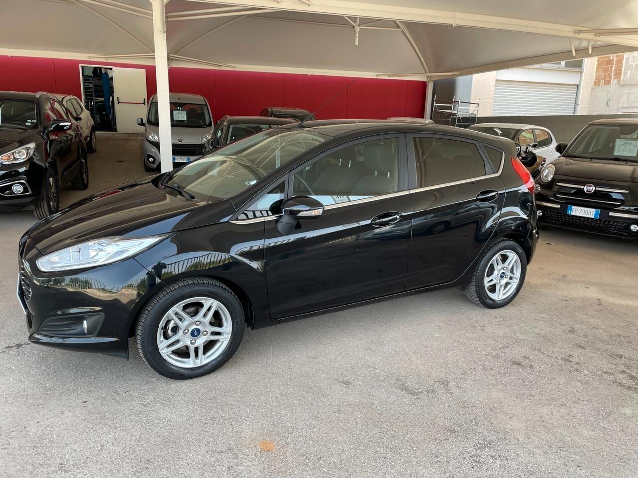 Ford Fiesta 1.4 5 porte Bz.- GPL