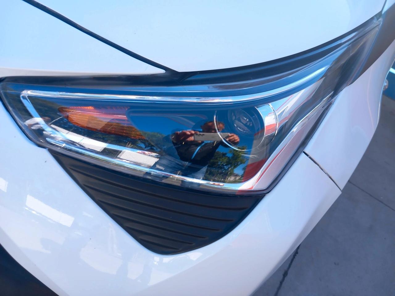 Toyota Aygo Connect 1.0 VVT-i 72 CV 5 porte x-play