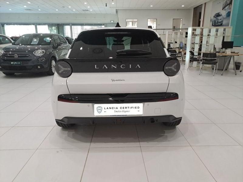 Lancia Ypsilon Ibrida 100cv LX e-DCT
