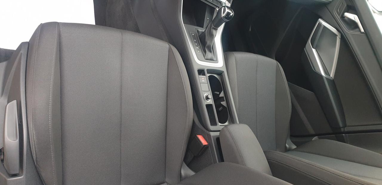 Audi Q3 1.5 TFSI 150 CV Business