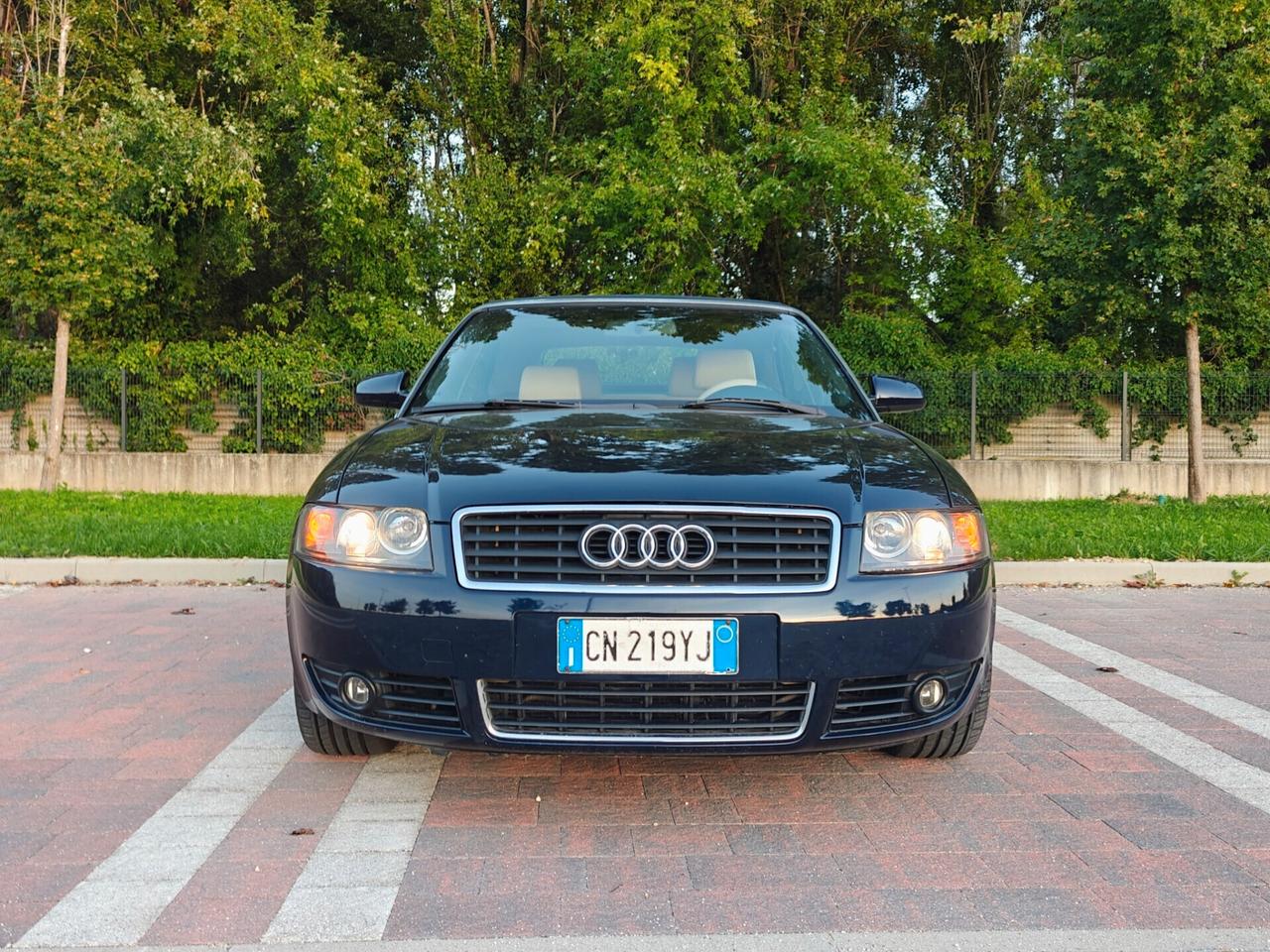 Audi A4 Cabriolet 2.5 v6 passaggio incluso