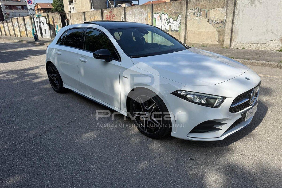 MERCEDES A 200 d Automatic Premium