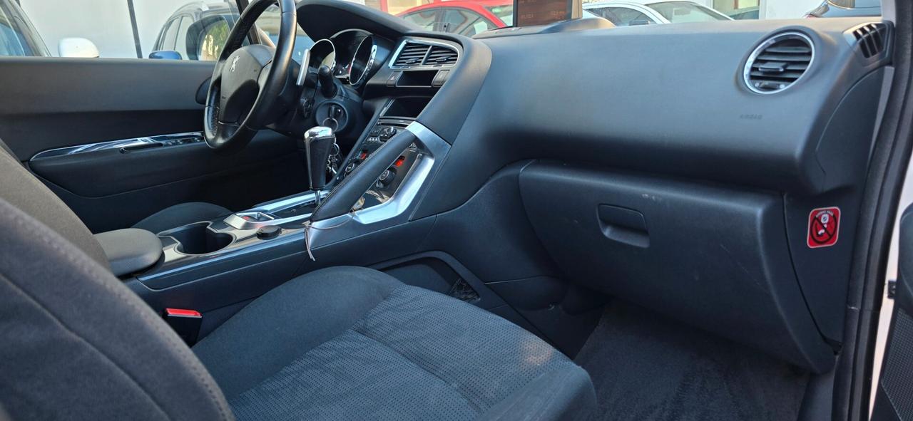 Peugeot 3008 1.6 e-HDi 112CV cambio robotizzato Stop&Start Access