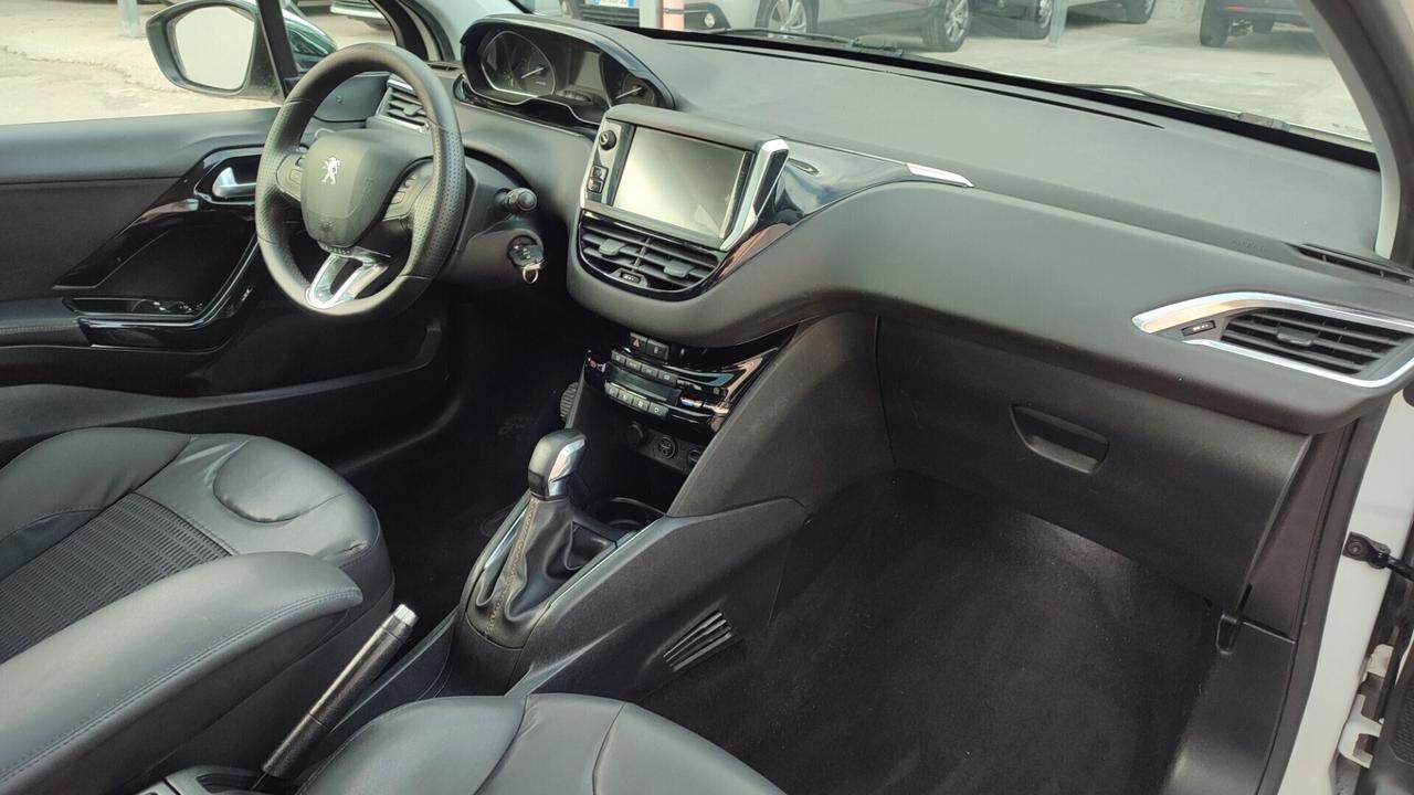 Peugeot 208 1.4 HDI TETTO PANORAMICO