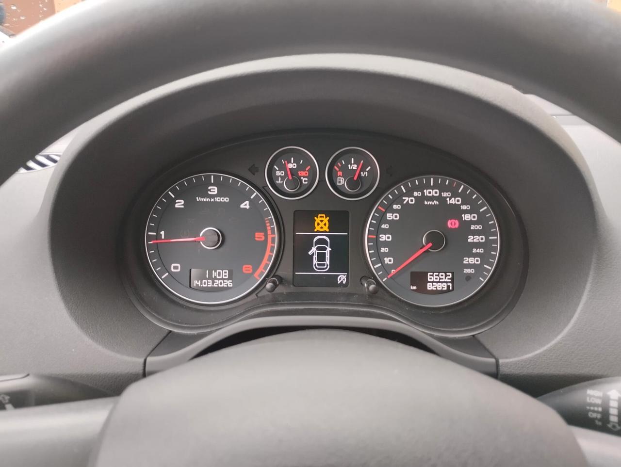 Audi A3 1.6 TDI 105 CV CR Attraction