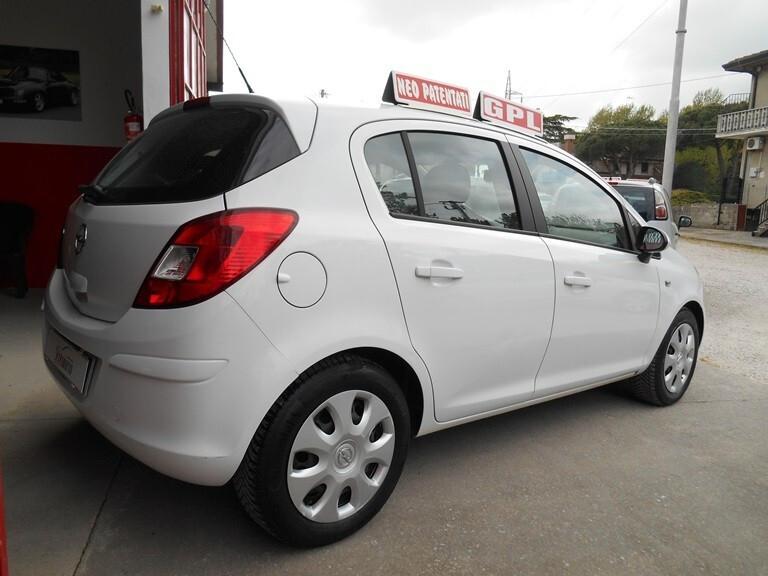 Opel Corsa 1.2 85CV 5 porte GPL NEOPATENTATI