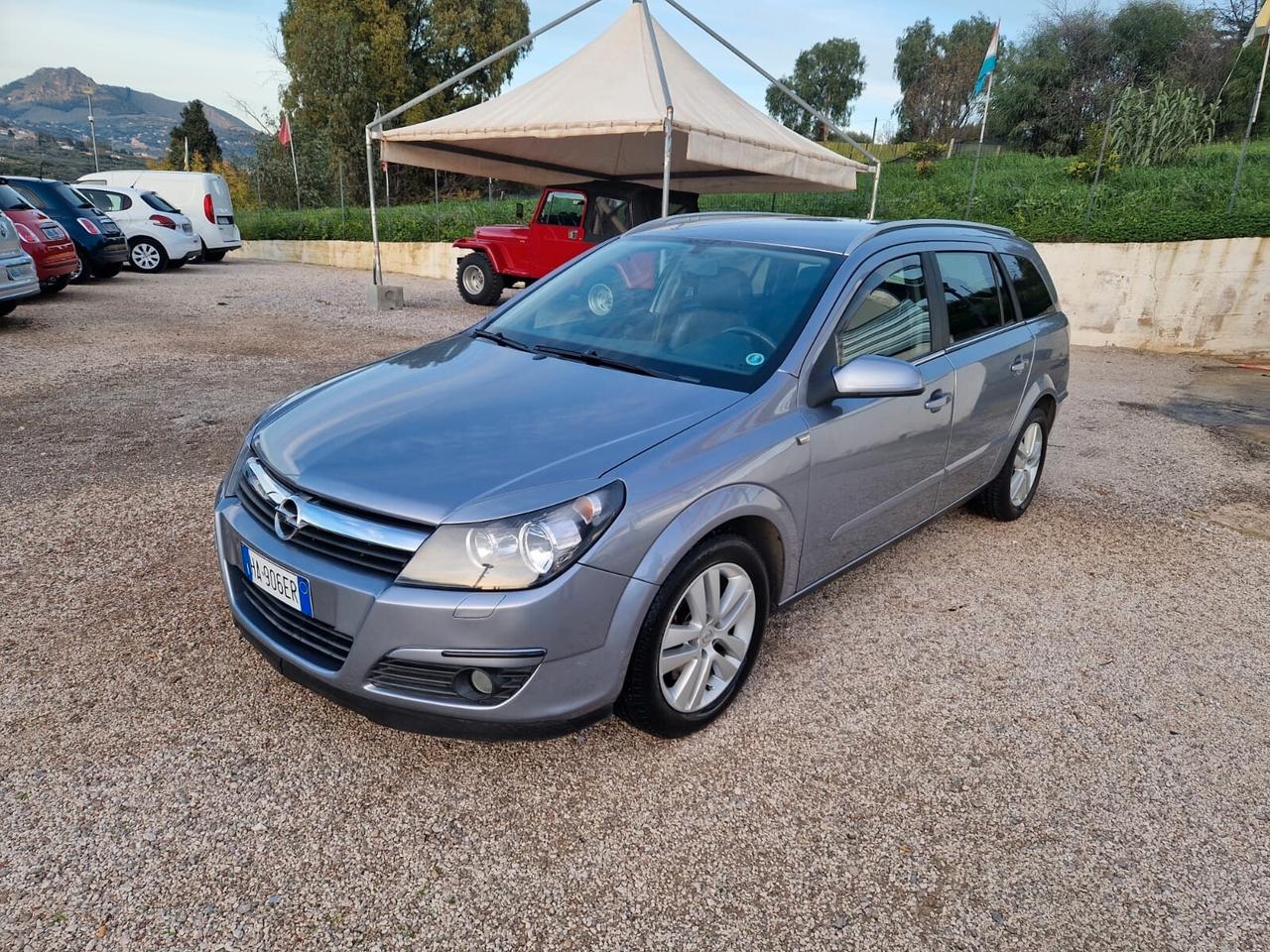 Opel Astra 1.9 16V CDTI 150CV Station Wagon Cosmo
