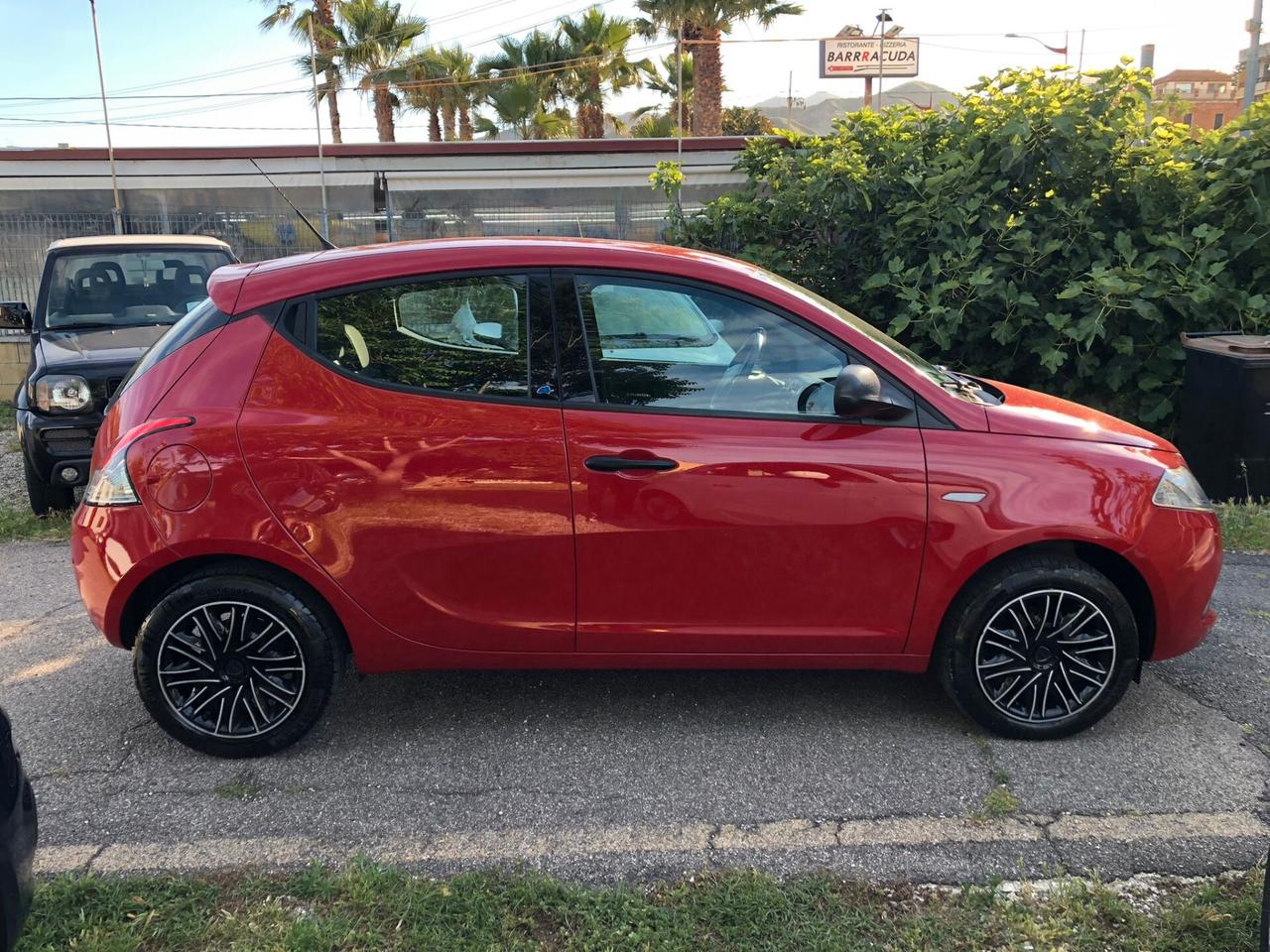 Lancia Ypsilon 1.2 69 CV 5 porte Gold KM 30000