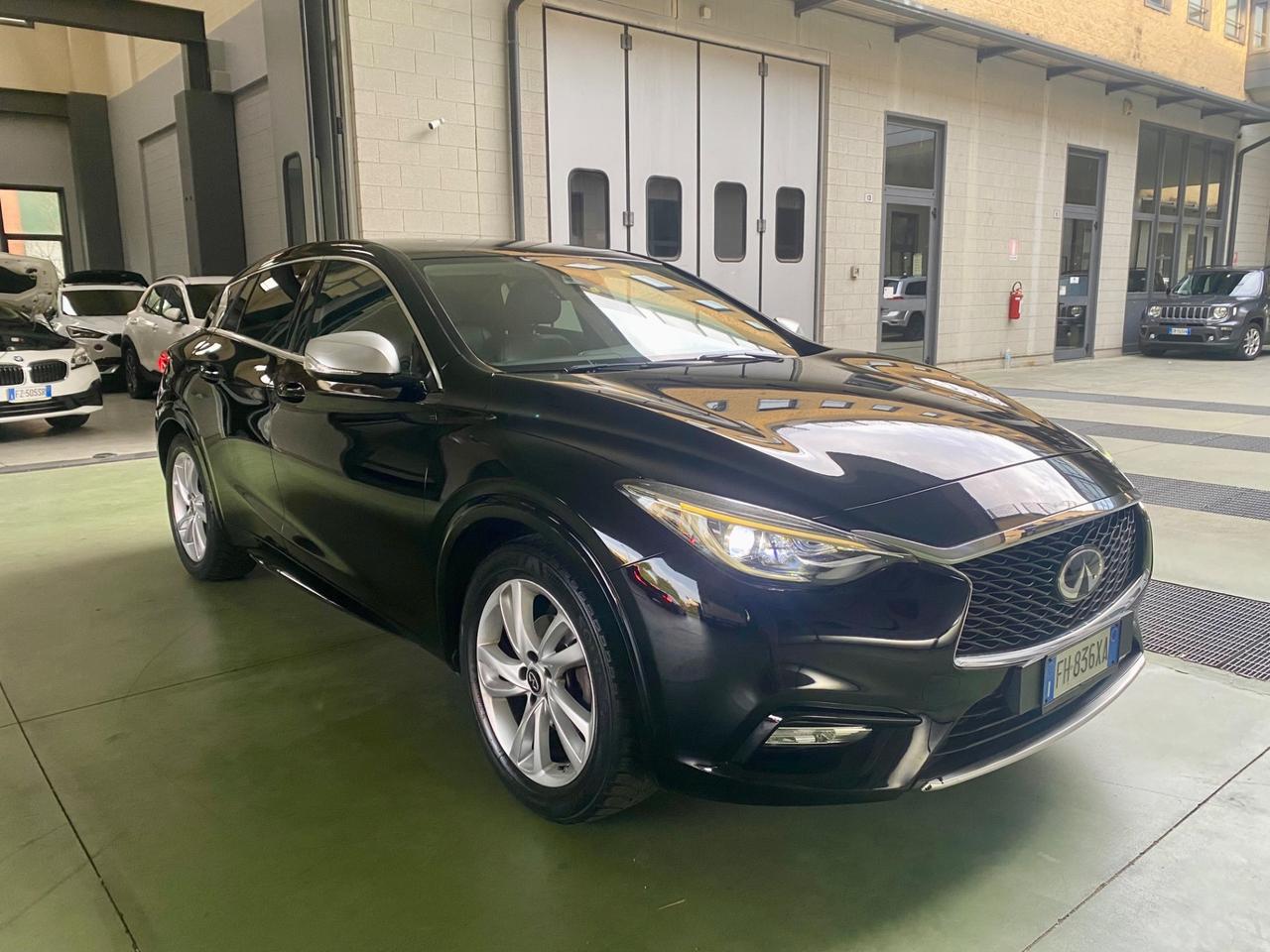 Infiniti Q30 1.5 diesel Premium Tech