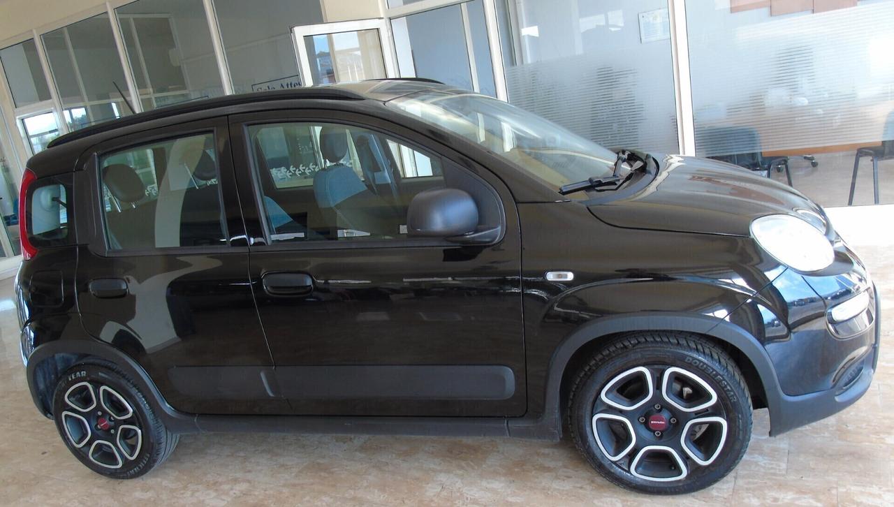 New Fiat Panda Hybrid City Cross (SCONTO ECOBONUS)