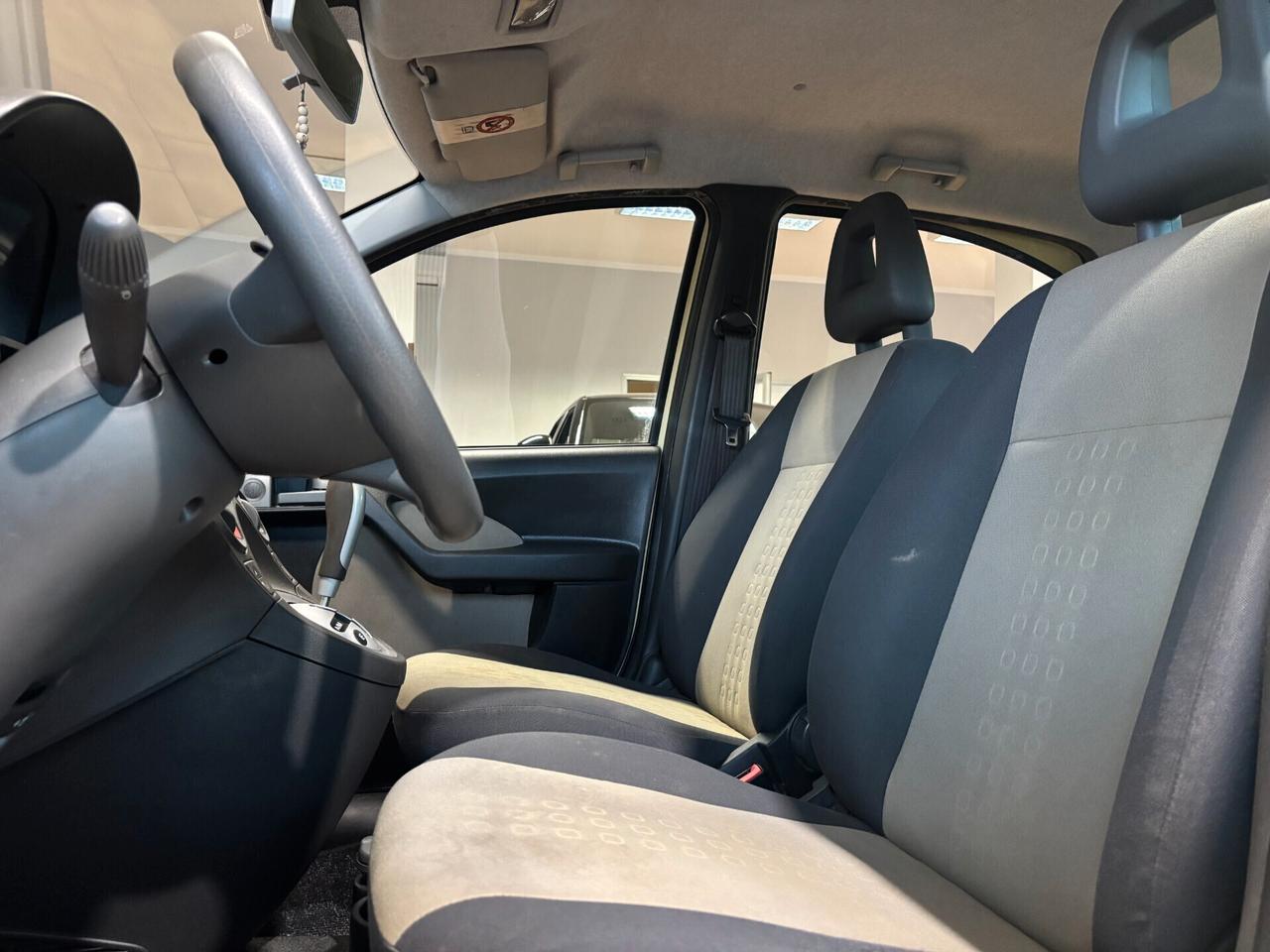 Fiat Panda 1.2 dualogic*55000KM *AUTO*NEOPATENTATI