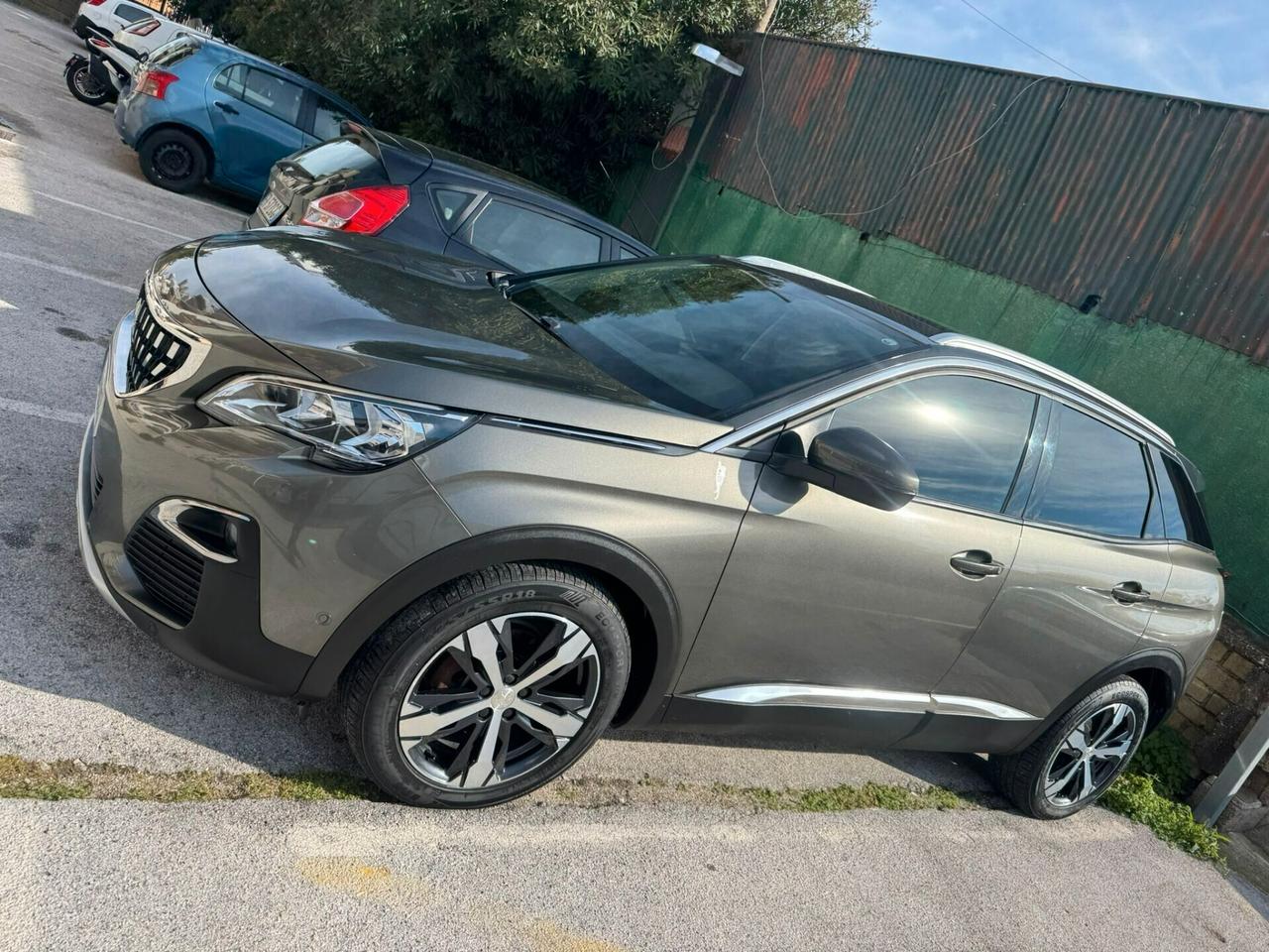 Peugeot 3008 BlueHDi 120 S&S Business