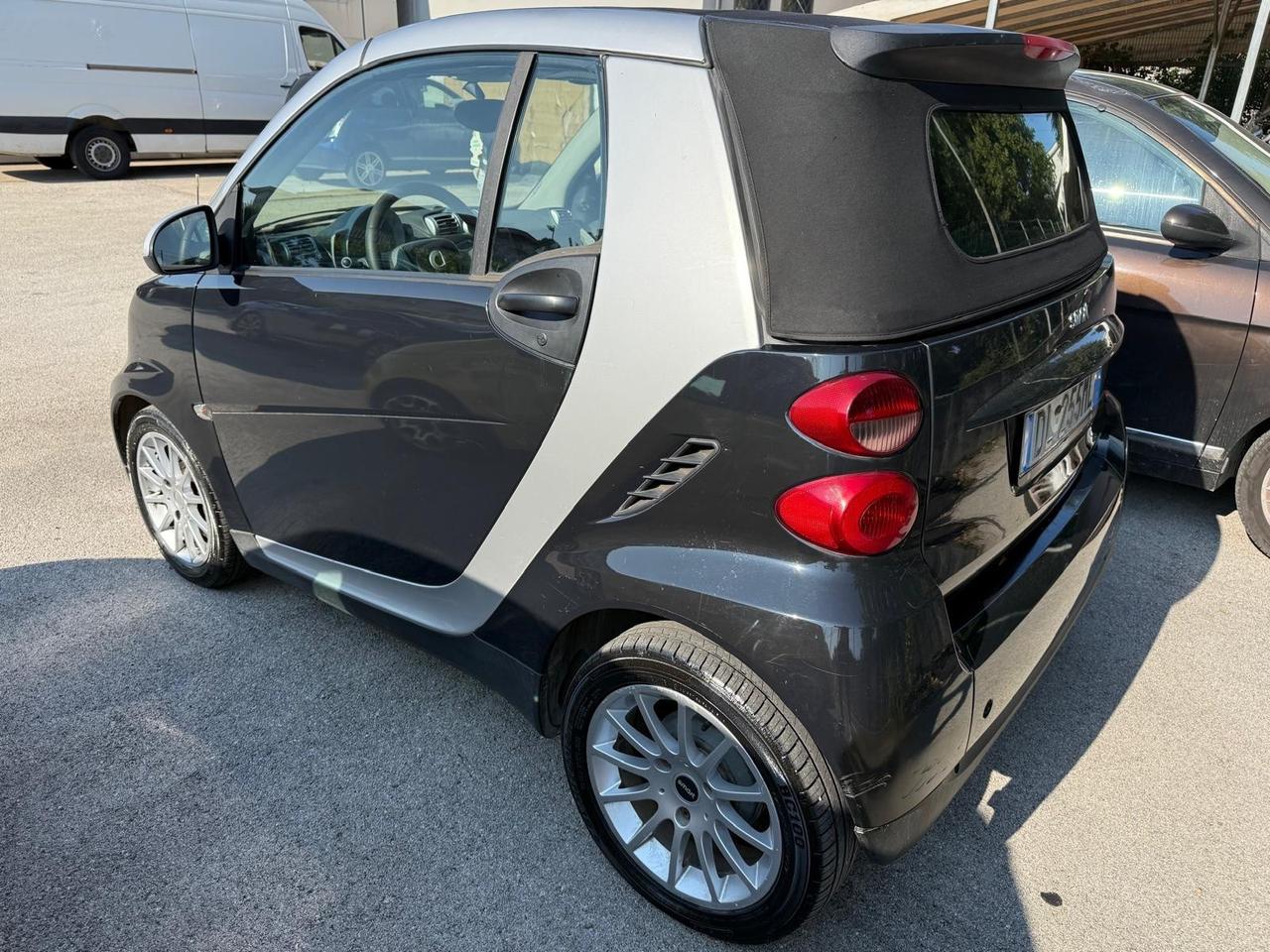 Smart ForTwo 1000 62 kW cabrio passion