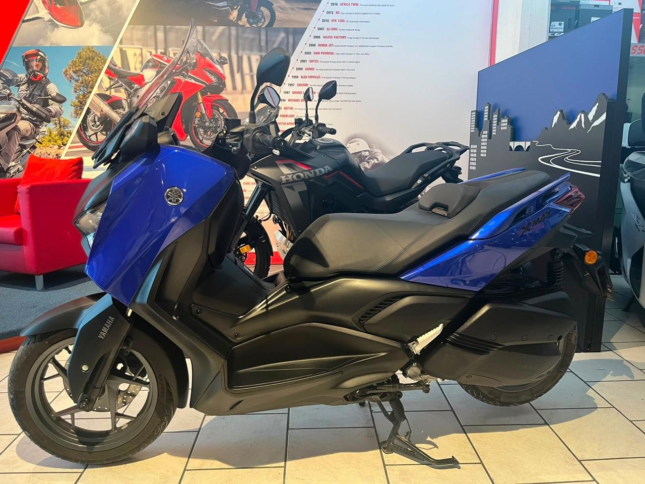 Yamaha X-Max 300