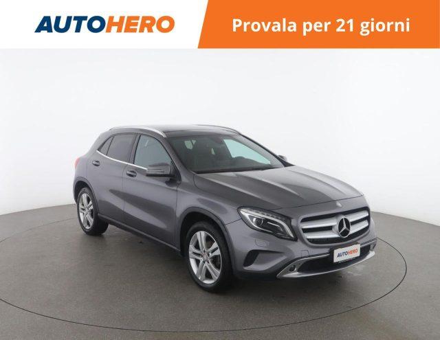 MERCEDES-BENZ GLA 220 d Automatic 4Matic Sport