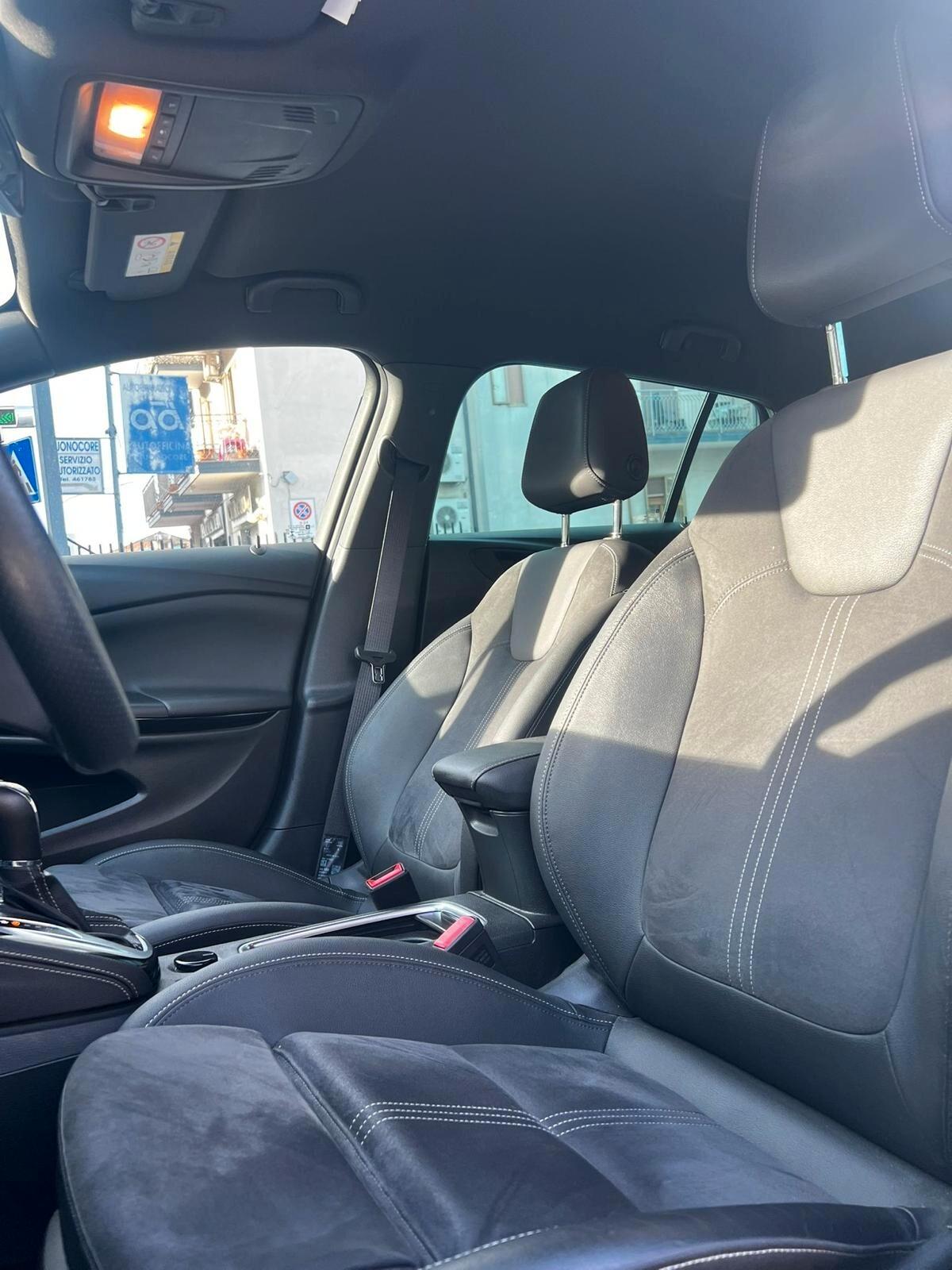 Opel Astra 1.5 Sports Tourer Ultimate