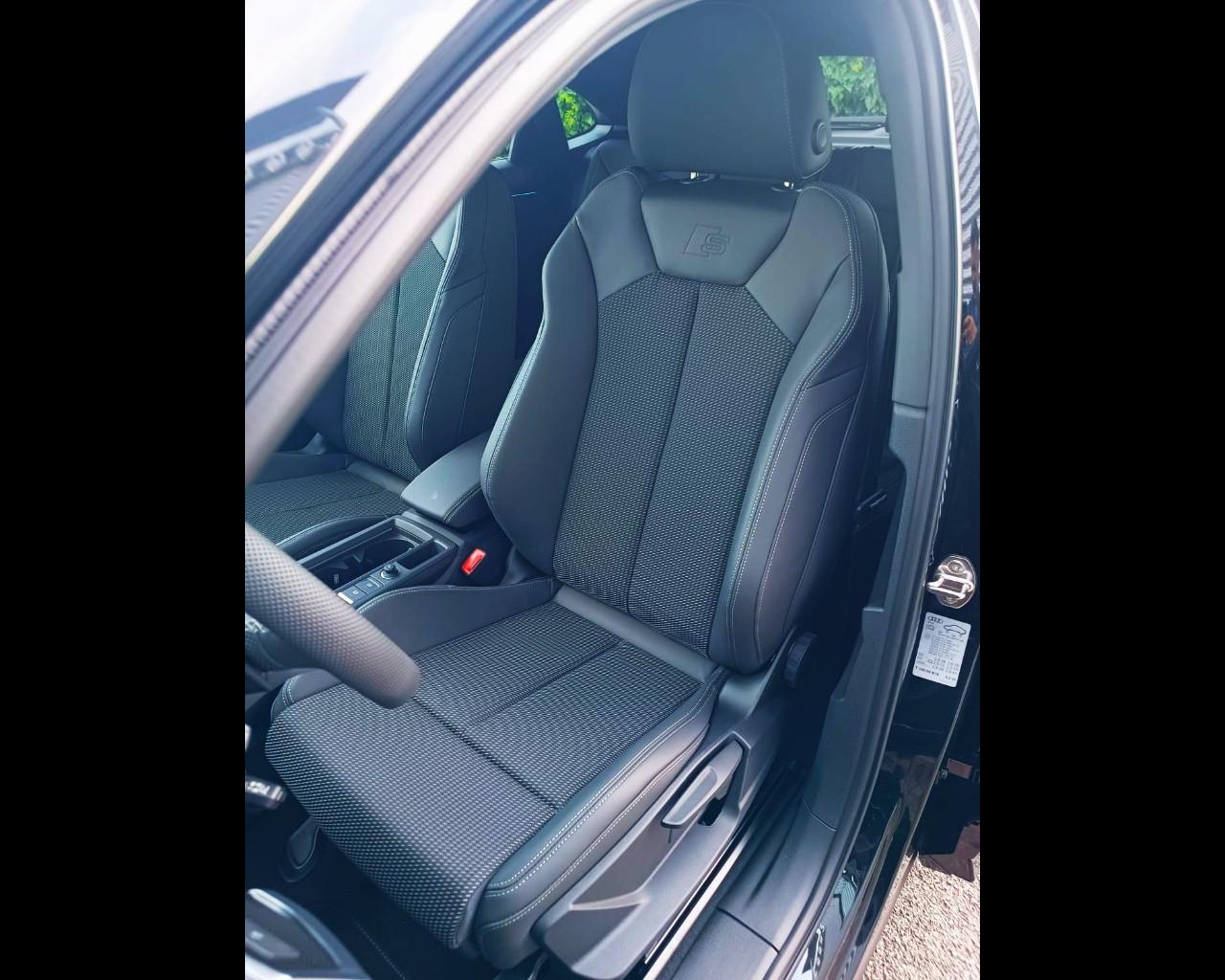 AUDI Q3 SPORTBACK 35 TDI S-TRONIC IDENTITY BLACK