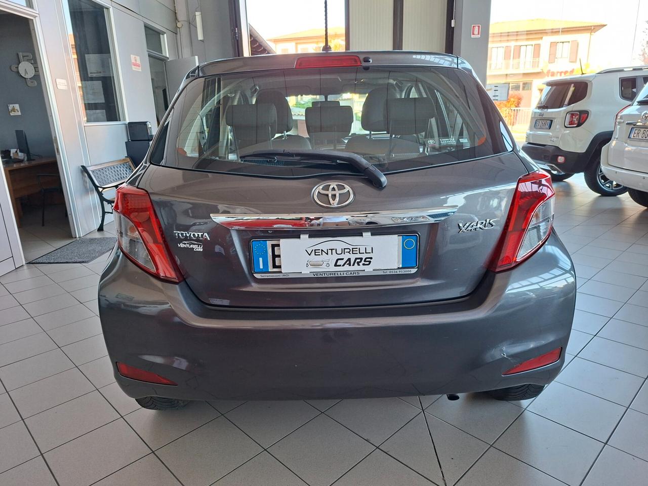 Toyota Yaris 1.0 5 porte Active