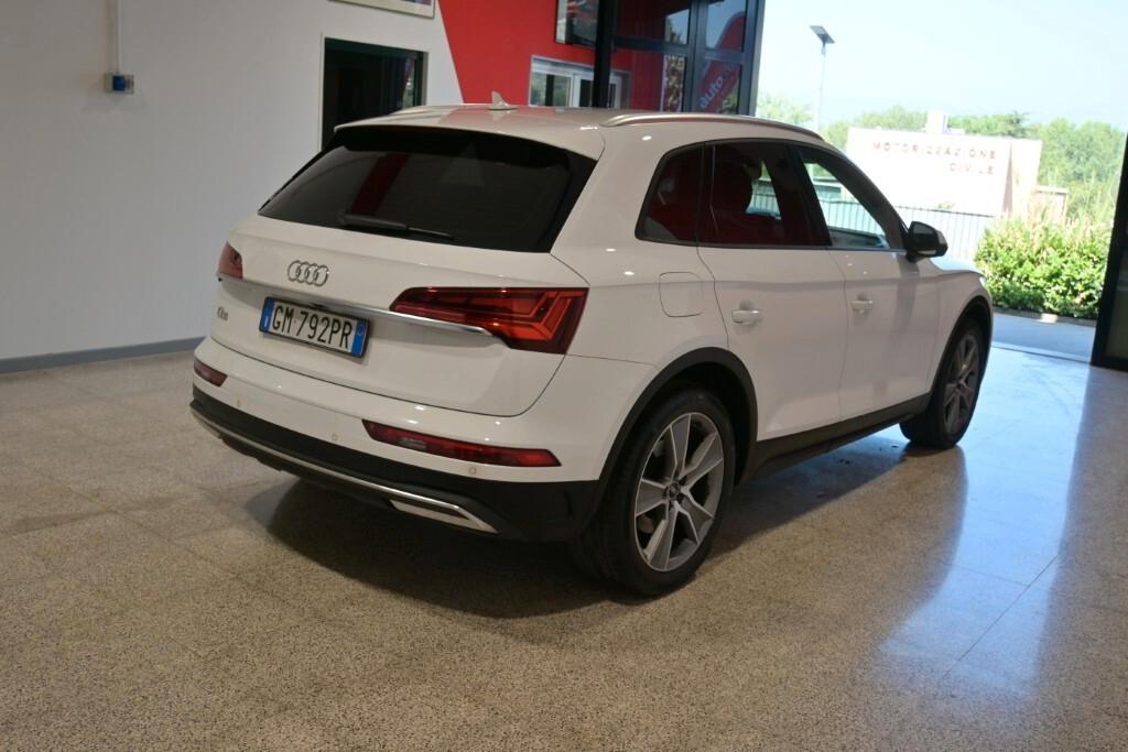 AUDI Q5 35 TDI 163CV S TRONIC BUSINESS ( FARI LED - VIRTUAL COCKPIT - AMBIENT LIGHTS - CRUISE - CLIMA TRIZONA - NAVI - MIRROR - PDC - TELECAMERA POST. - CERCHI 20 )