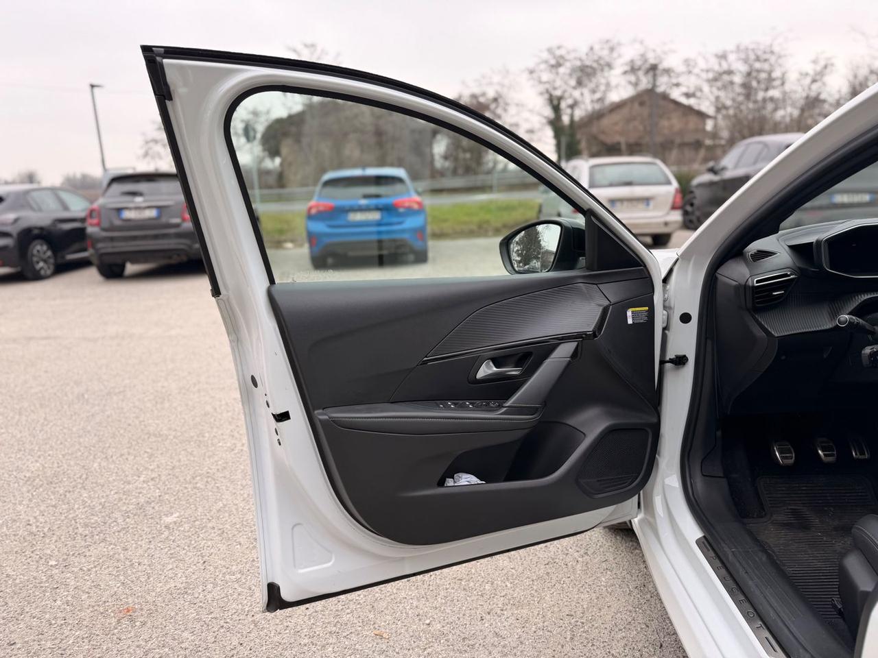 Peugeot 208 GT 1.2 PureTech 100 #8668