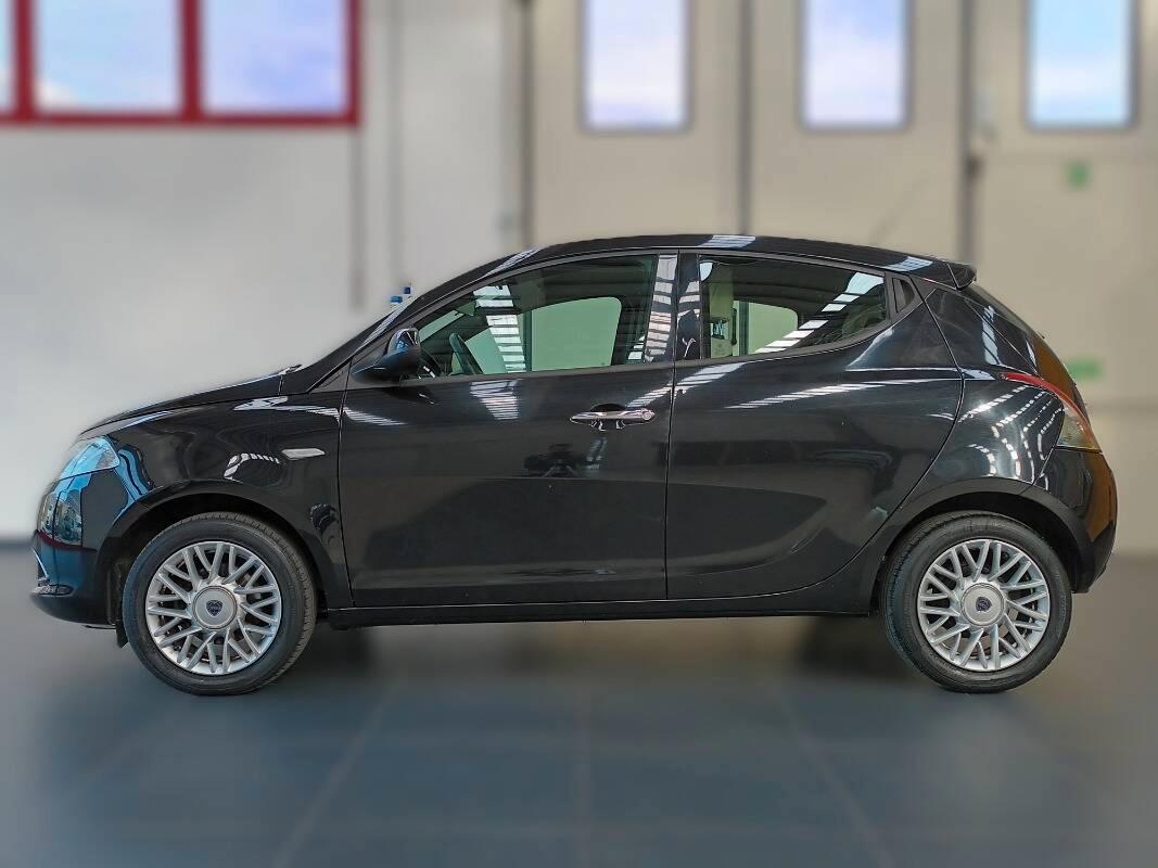 Lancia Ypsilon 1.3 mjt Gold 95cv