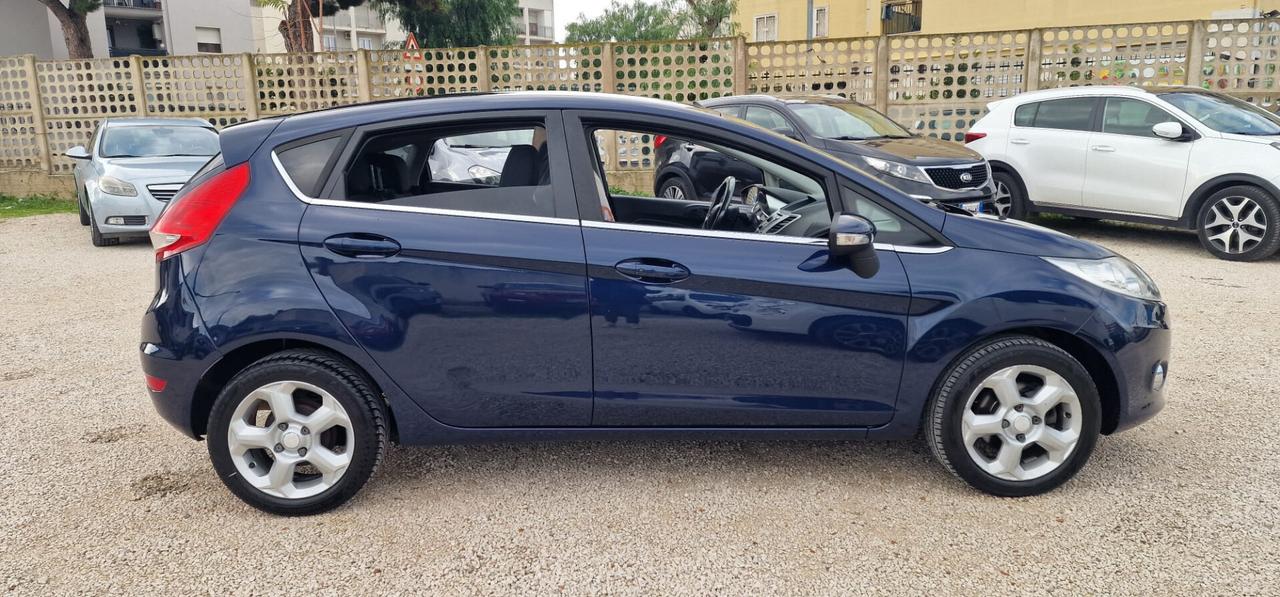 Ford Fiesta 1.2 82 CV 5 porte Titanium 2011