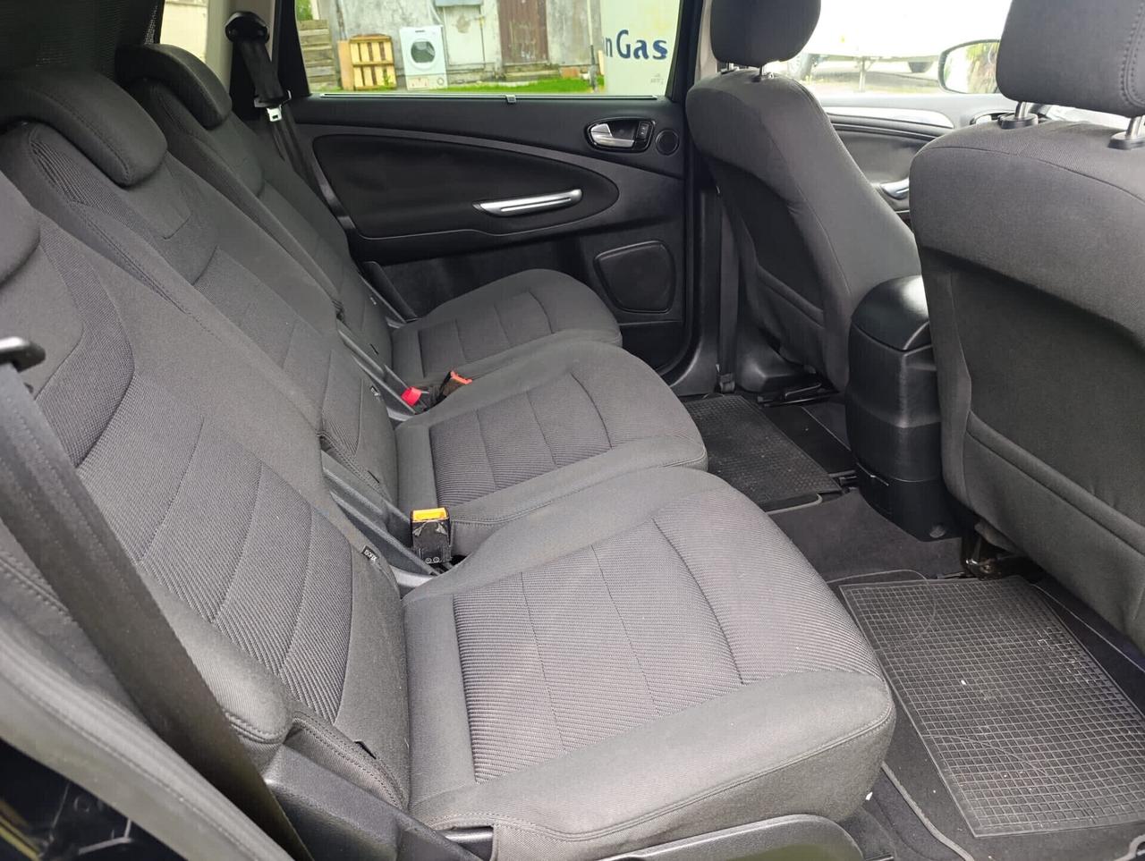 Ford S-Max 2.0 TDCi 140CV Powershift 7 posti Business Nav