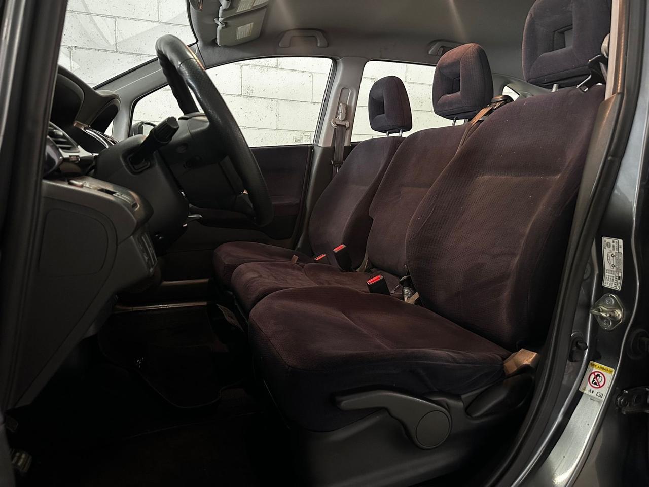 Honda FR-V 1.8 16V i-VTEC aut. Executive Navi LH