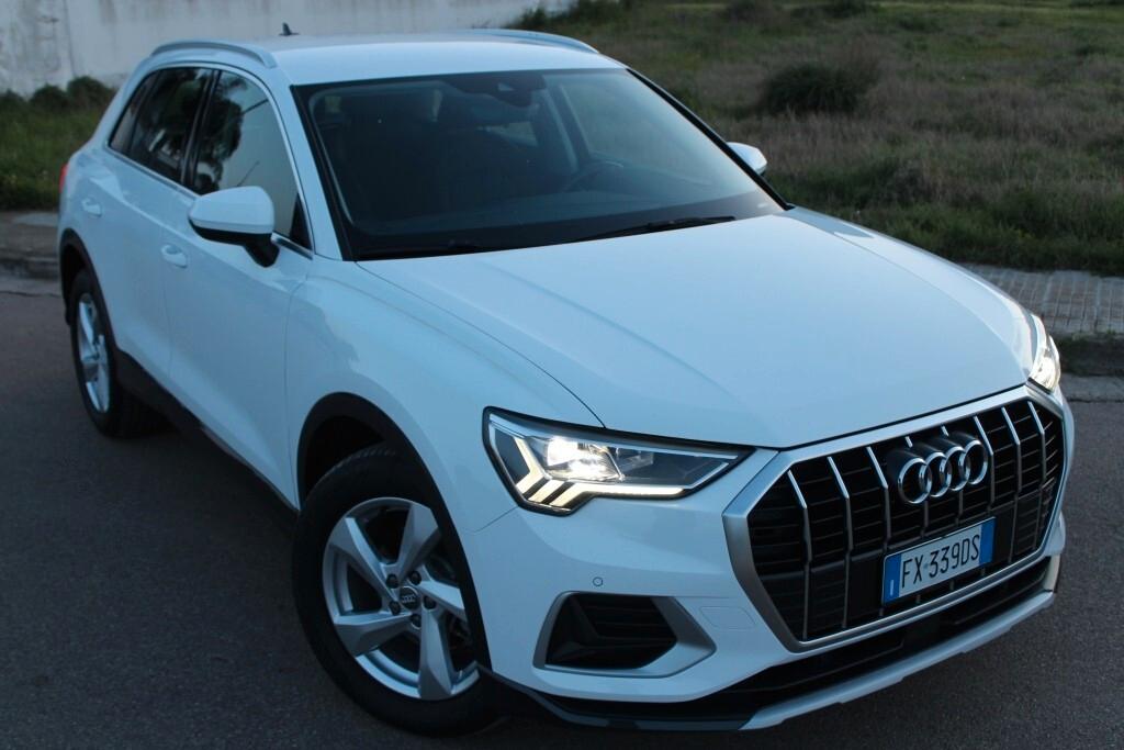 AUDI Q3 2.0 TDI aut. Advanced *Matrix