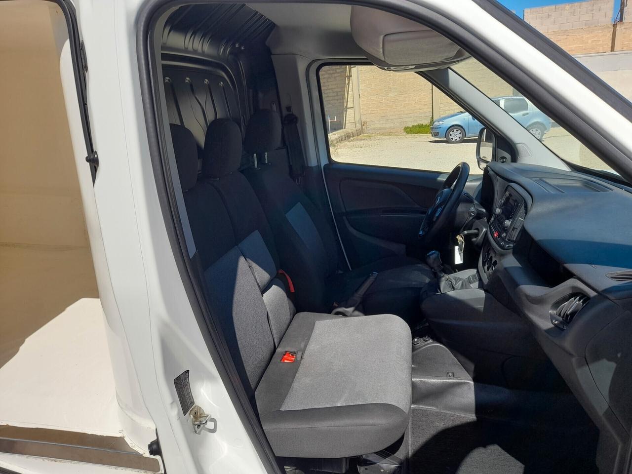 FIAT DOBLO MAXI 3POSTI SOLO66000KM ISOTERMICO