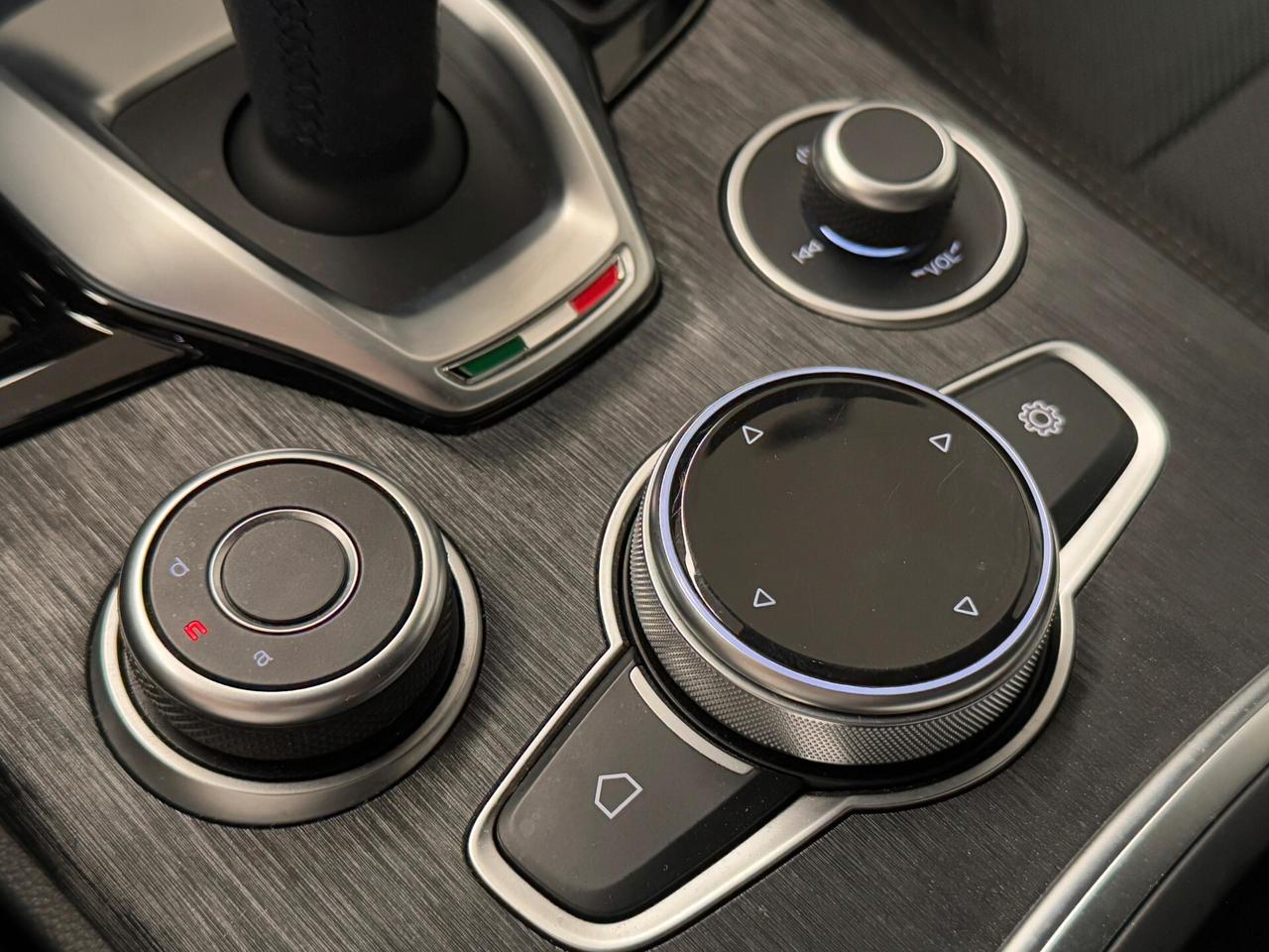 Alfa Romeo Stelvio 2.2 Turbodiesel 190 CV AT8 Q4 Super