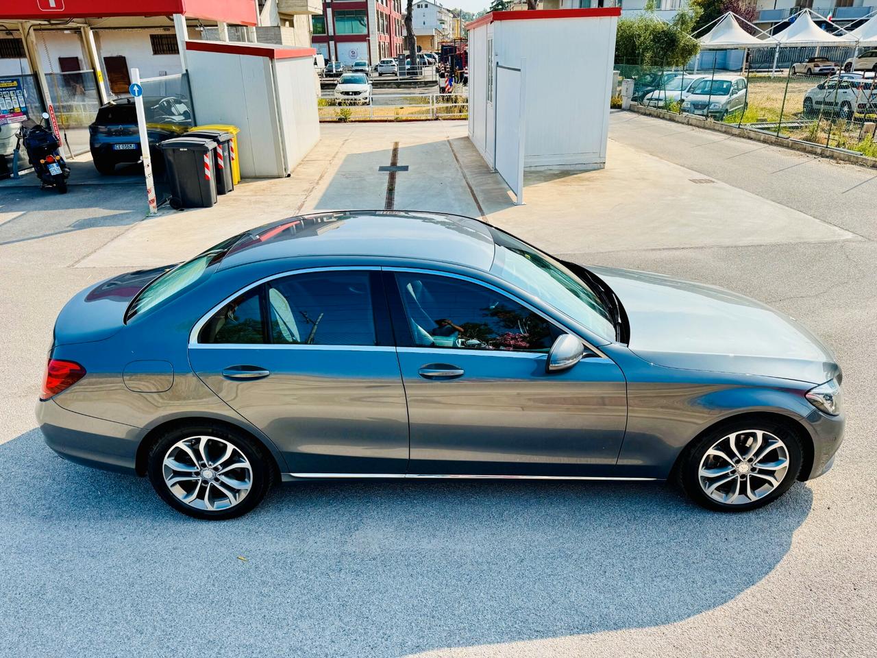 Mercedes-benz C 200 d Premium / LED / NAVI / Automatica