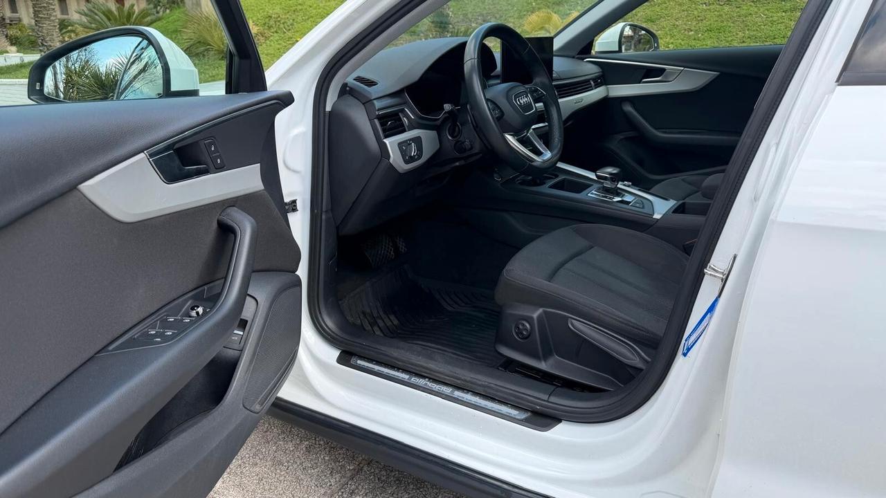 Audi A4 allroad 40 TDI 204 CV S tronic Identity Contrast
