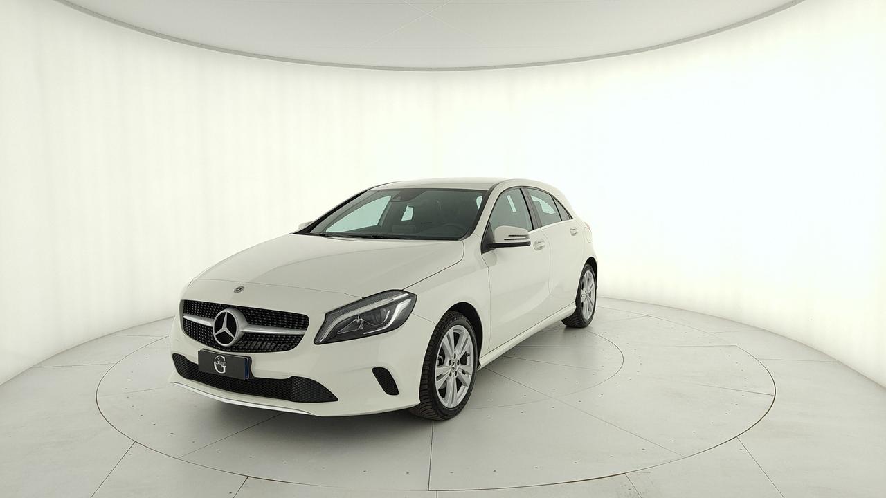 Mercedes-Benz Classe A - W176 - A 180 d Business
