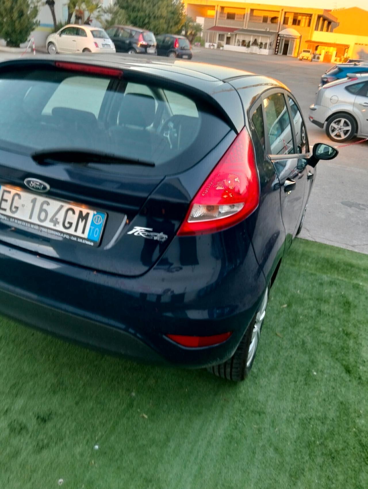 Ford Fiesta 1.4 TDCi 70CV 5 porte Titanium