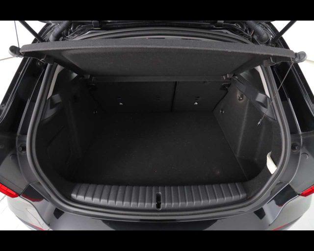 BMW 116 d 5p. Business Advantage