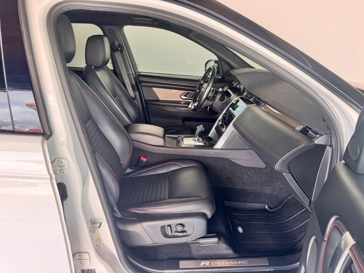 Land Rover Discovery Sport 2.0 TD4 180 CV AWD Auto R-Dynamic TETTO PANORAMICO