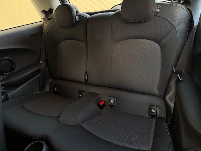 MINI Cooper 1.5 Cooper Yours Premium Mid Package auto