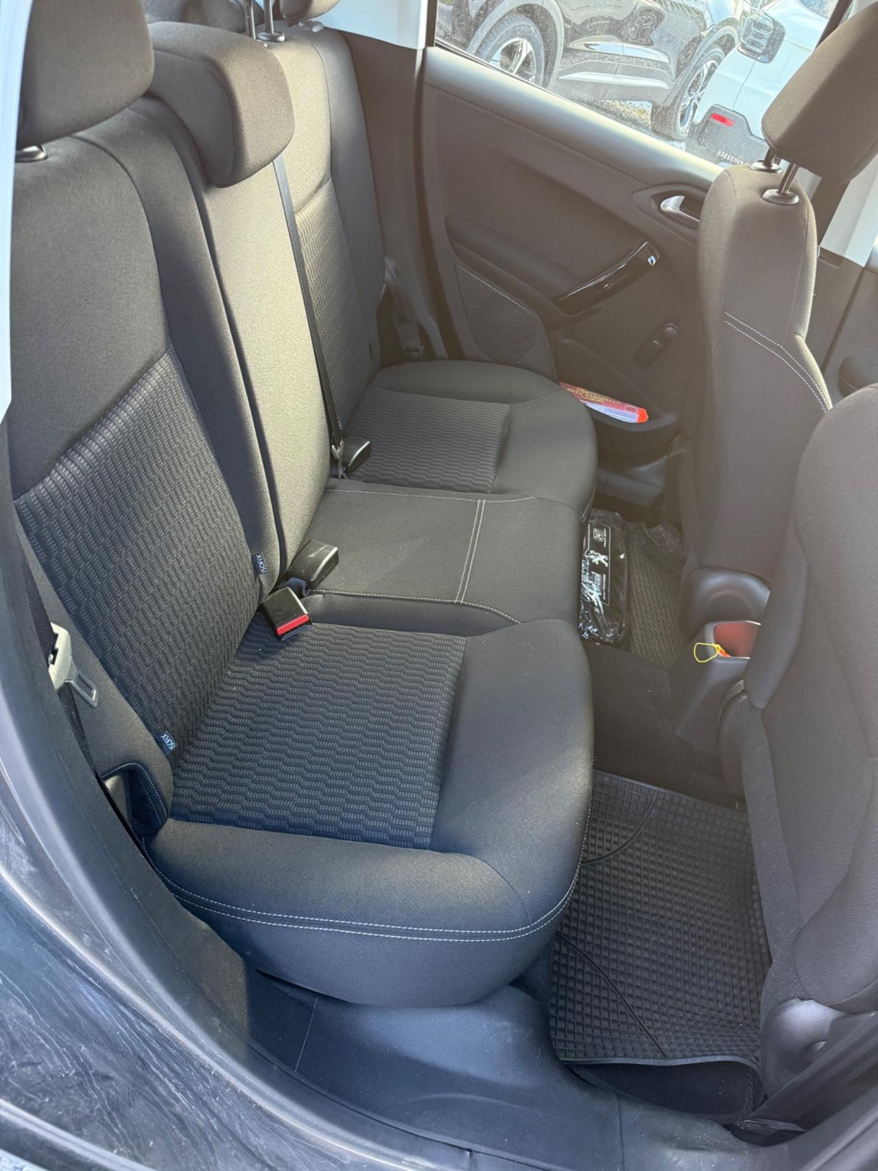 Peugeot 208 PureTech 82 5 porte Allure