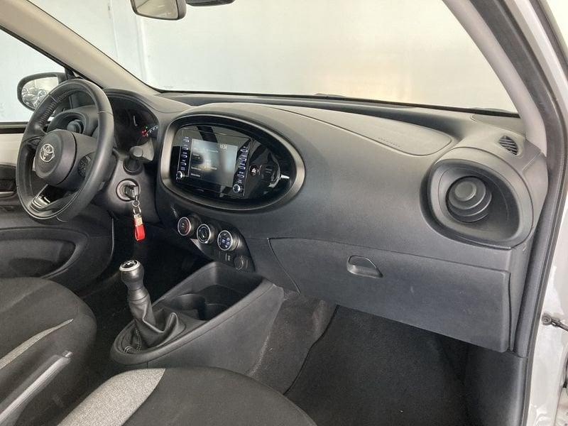 Toyota Aygo X 1.0B (72 CV) Active