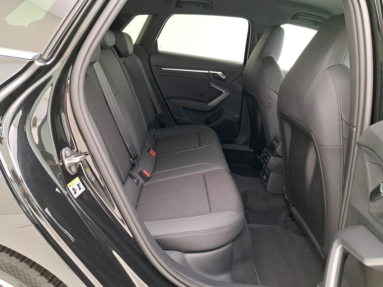 Audi A3 sportback 2.0 tdi s line edition 150cv s-tronic