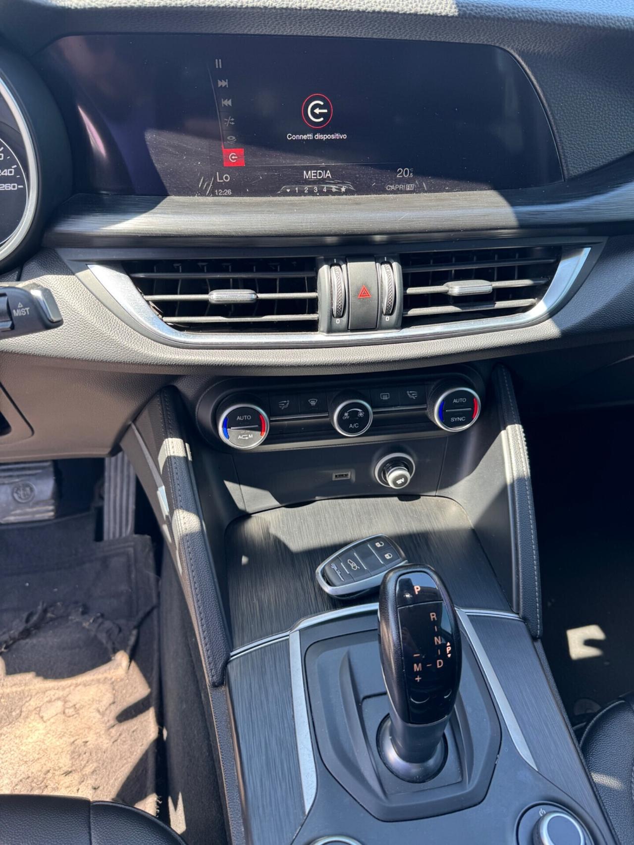 Alfa Romeo Stelvio 2.2 Turbodiesel 180 CV AT8 Q4 Business