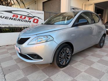 Lancia Ypsilon 1.2 69 CV 5 porte Gold