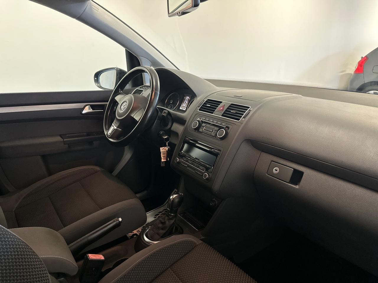 Volkswagen Touran Business 1.6 TDI DSG Comfortline