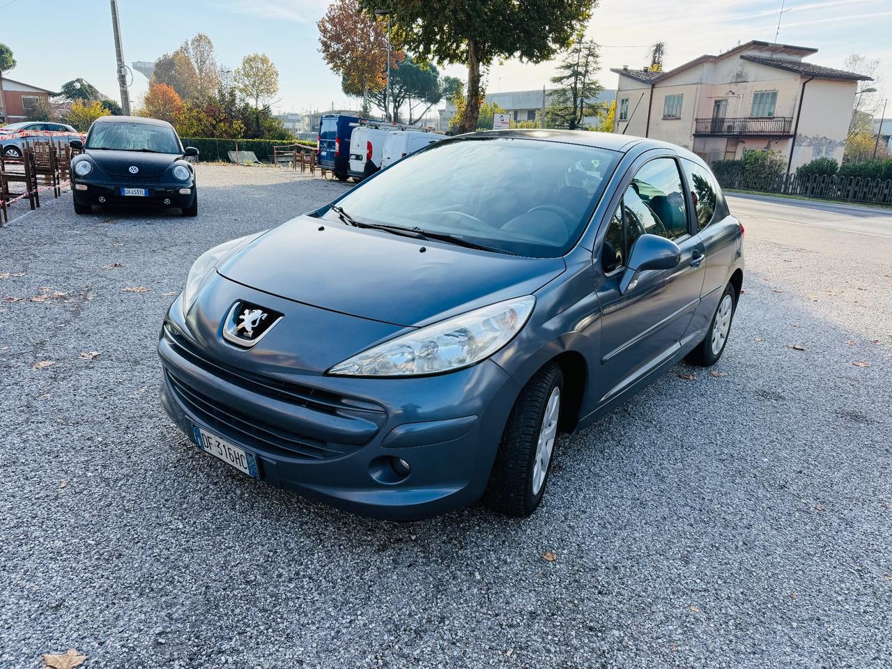 Peugeot 207 1.4 8V 110.000 km! Ok NEOPATENTATI