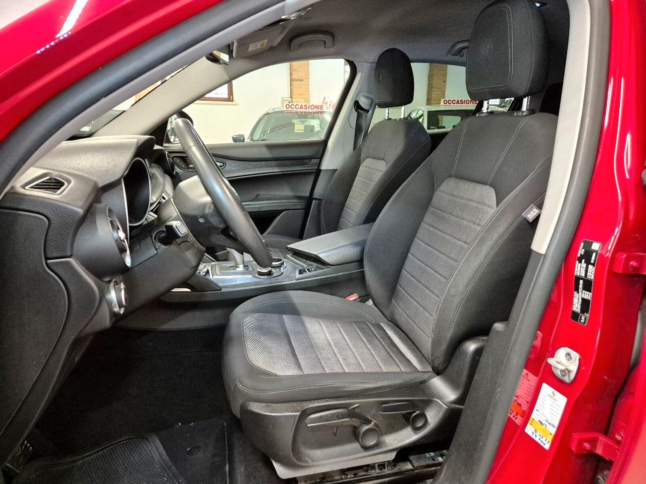 Alfa Romeo Stelvio 2.2 Turbodiesel 160 CV AT8 RWD Sport-Tech