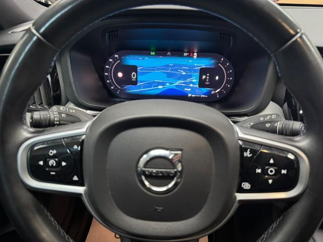 VOLVO XC60 B4 (d) AWD automatico Plus Dark N1 + iva 22%