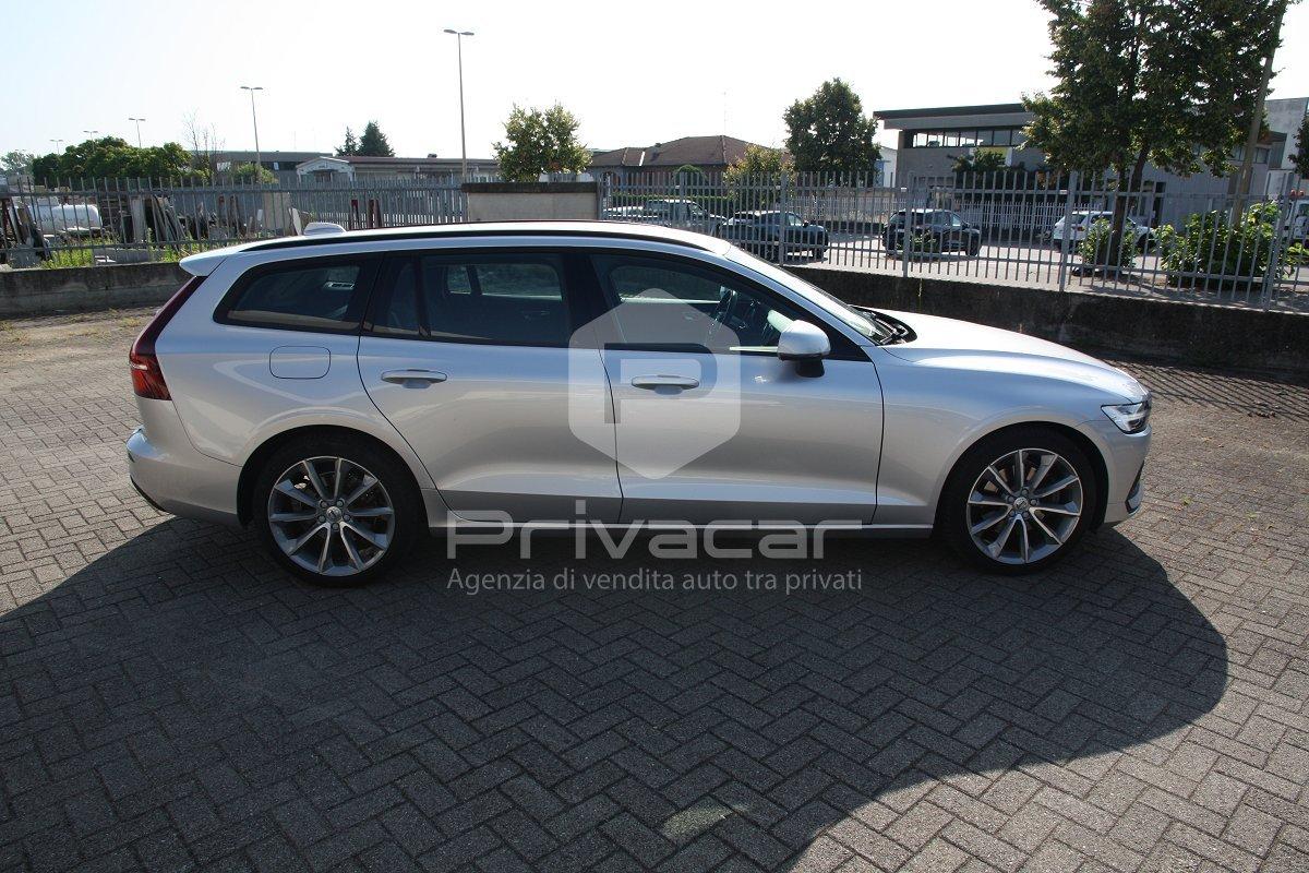VOLVO V60 B4 (d) Geartronic Momentum Business Pro