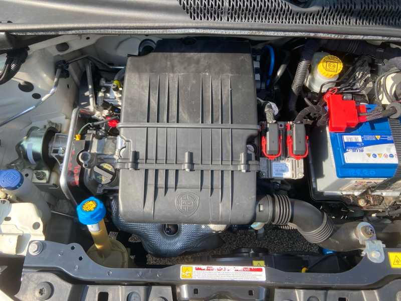 LANCIA Ypsilon 1.2 8v Silver 69cv